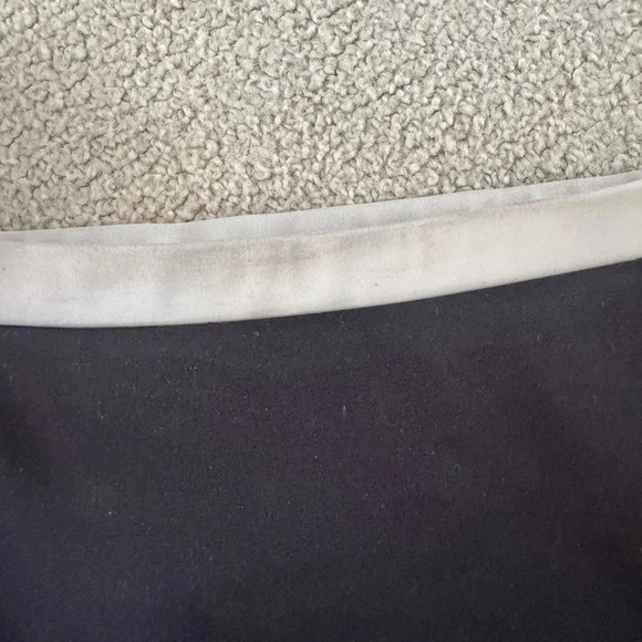 Reformation active skirt - Picture 4 of 7